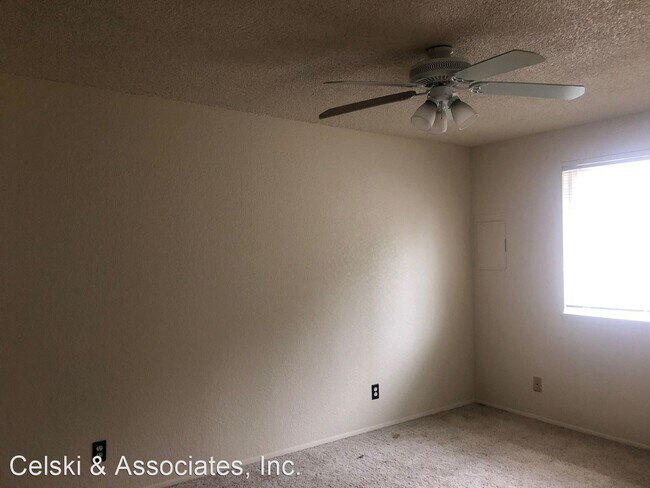 Building Photo - 2 br, 1 bath Apartment - 420 S. Conway Pl.