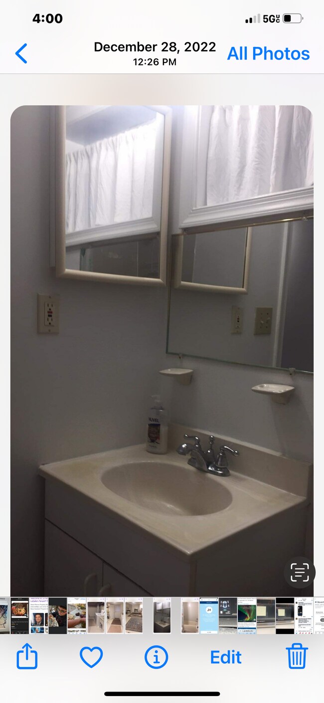 Foto del edificio - 6400 Lone Oak Dr