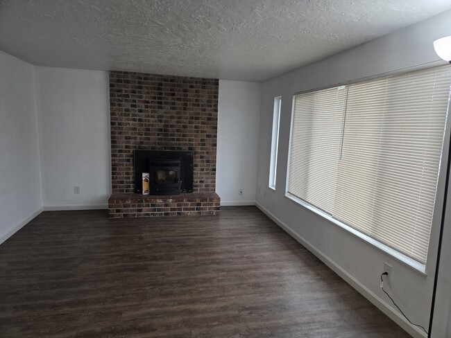 Foto del edificio - 3380 SE 1st St