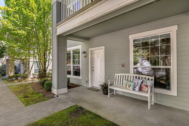 Patio - 22651 NE Alder Crest Dr