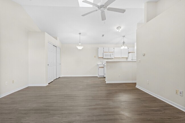 Foto del edificio - 1101 Linden Ln