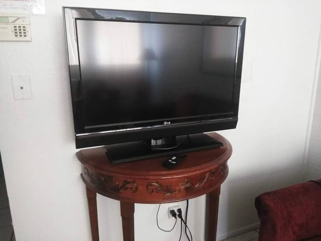 40" TV powered with Amazon Prime Fire Stick - 2150 W Missouri Ave