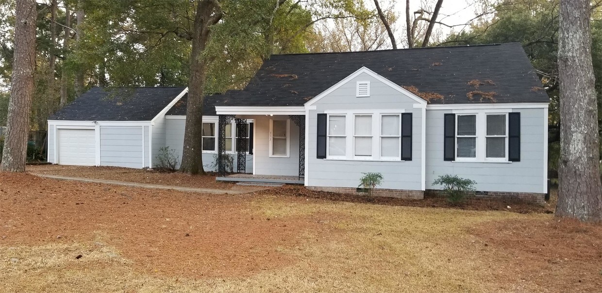 Primary Photo - 353 Northside Cir