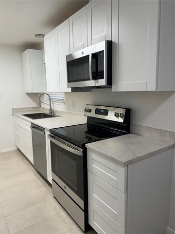 Building Photo - 3020 Norwood Ln