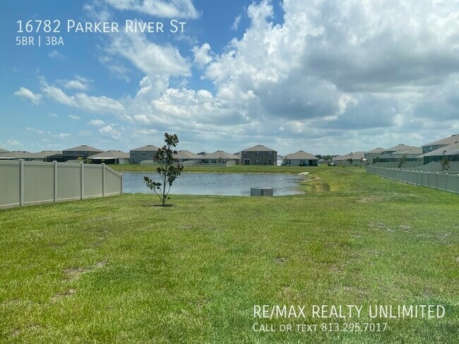 Building Photo - 16782 Parker River St