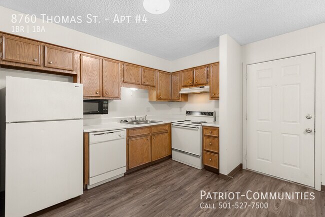 Foto del edificio - 8760 Thomas St