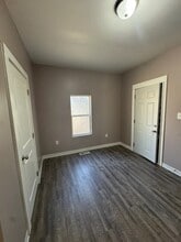 Building Photo - 511 Crouse St