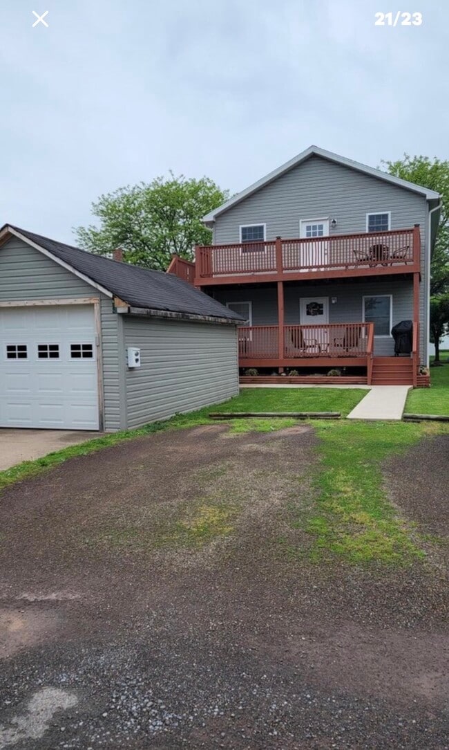 Building Photo - 1003 Catherine St