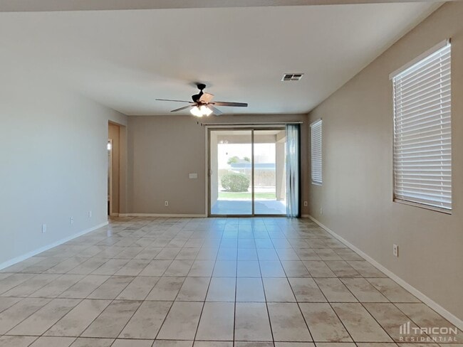 Building Photo - 2263 S 236th Dr