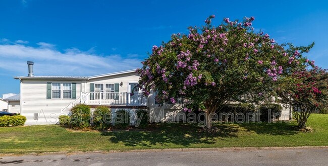 Foto del edificio - 1322 Silver Charm Way
