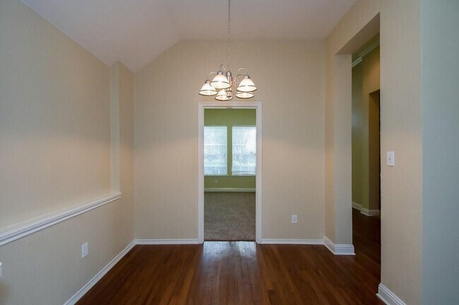 Foto del edificio - Adorable single story 3/2- Plano