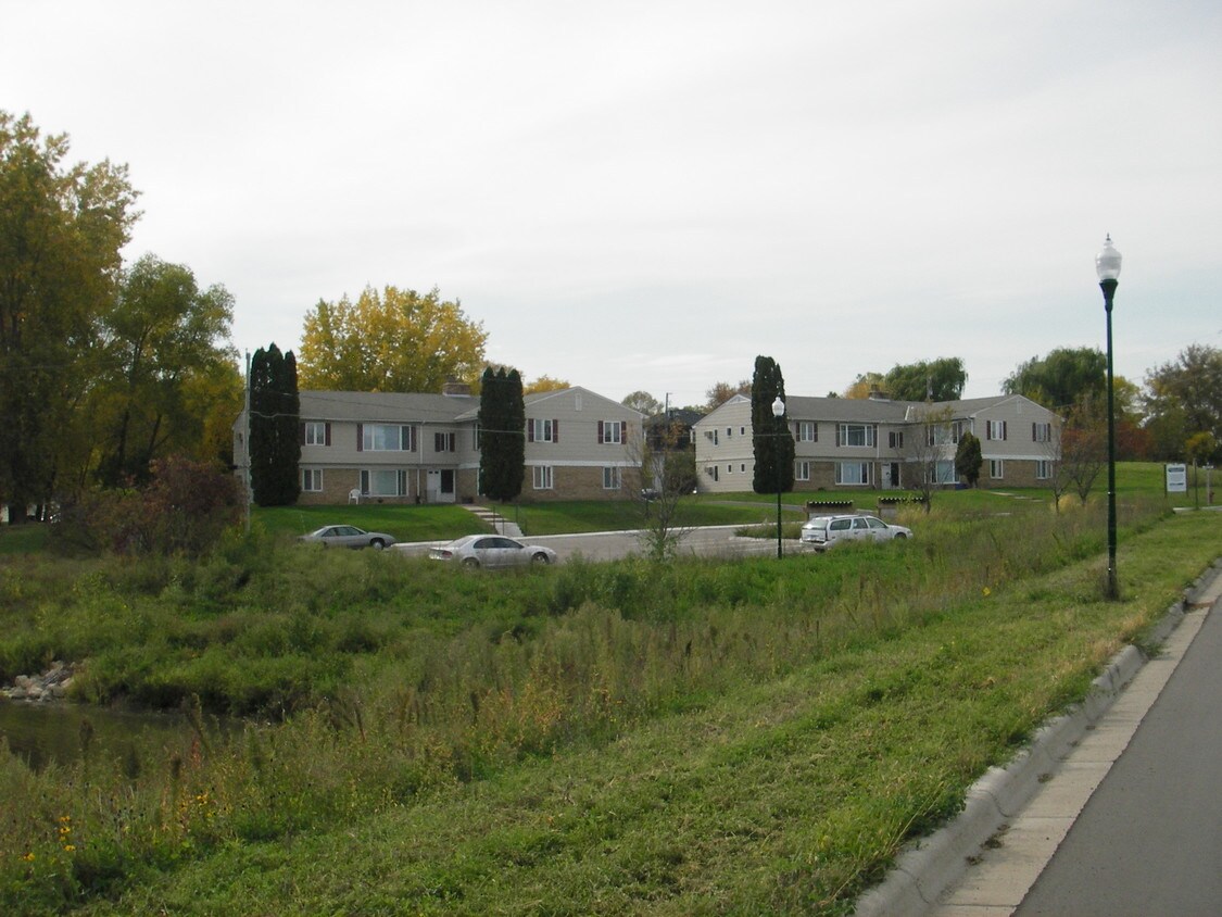 1807 May St Unit 1, Long Lake, MN 55356 Apartments in Long Lake, MN