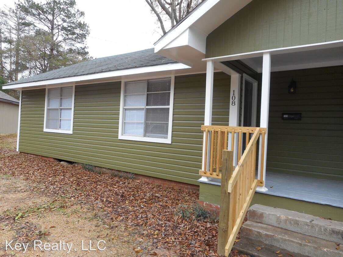 Primary Photo - 2 br, 1 bath House - 108 Russell Ct.