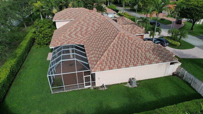 Foto del edificio - 10800 SW 135th Ter