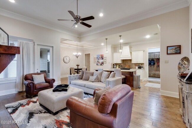 Building Photo - 215 Capstone Crossing