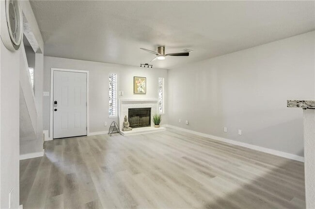 Foto del edificio - 1810 River Crossing Cir