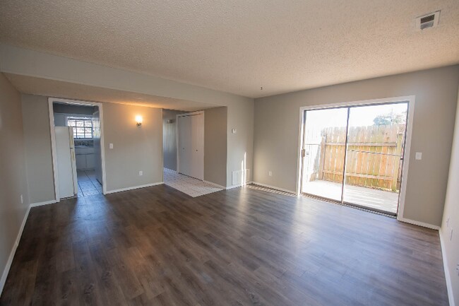 Foto del edificio - 2054 Garland Ave