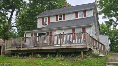 Building Photo - 693 Townsbury Rd