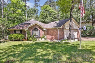 Building Photo - 70 Fern View Ct