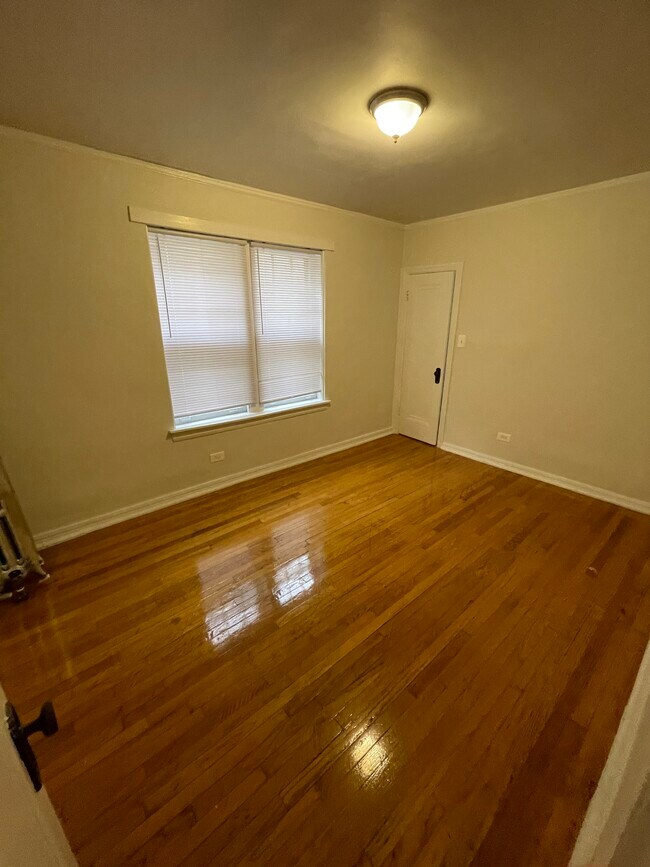 Building Photo - 4651 N Elston Ave
