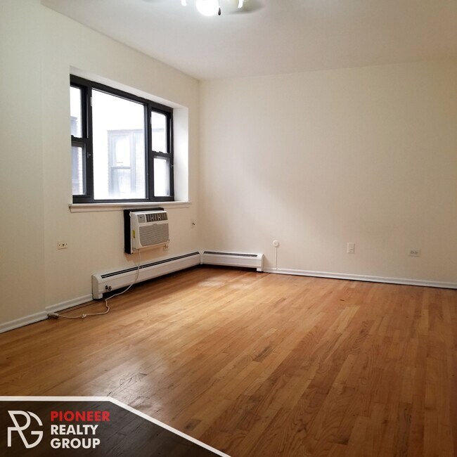 Foto del edificio - 524 W Oakdale Ave