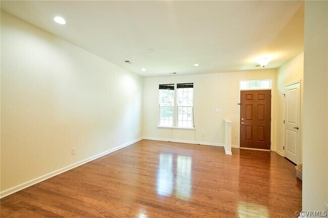 Building Photo - 4403 Glasgow Rd