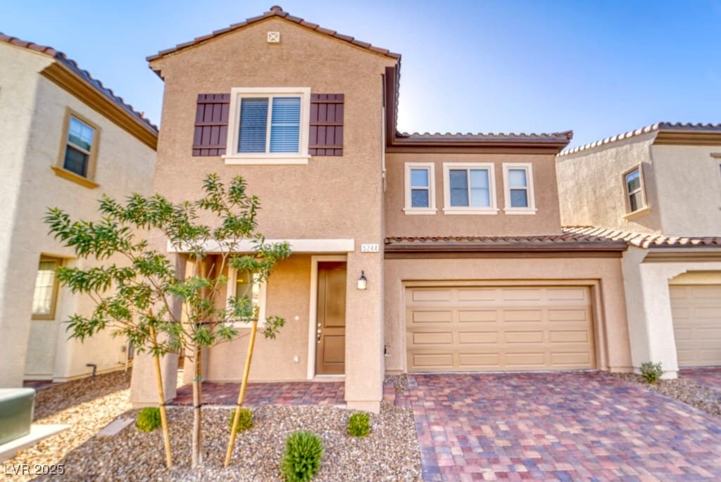 Foto principal - 5244 Fiery Sky Ridge St