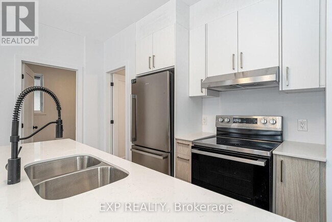 Building Photo - 1369 Louis Ln