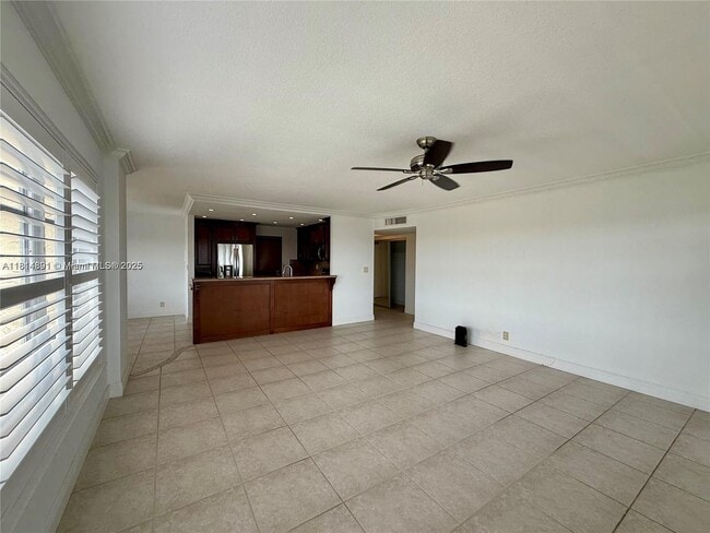 Foto del edificio - 10777 W Sample Rd