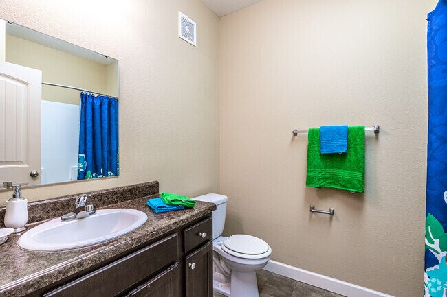 2BR, 1BA - 1171 SF - Heights at Delaware Ridge