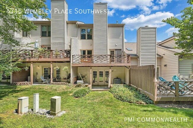Building Photo - 4715 Wembley Pl SW