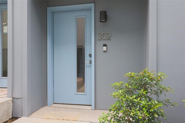Foto del edificio - 1509 S Akard St
