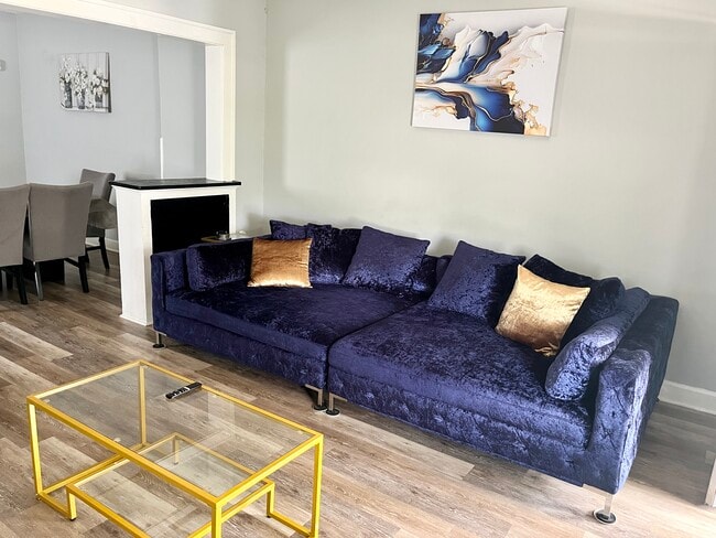 Building Photo - 645 Eastern Ave