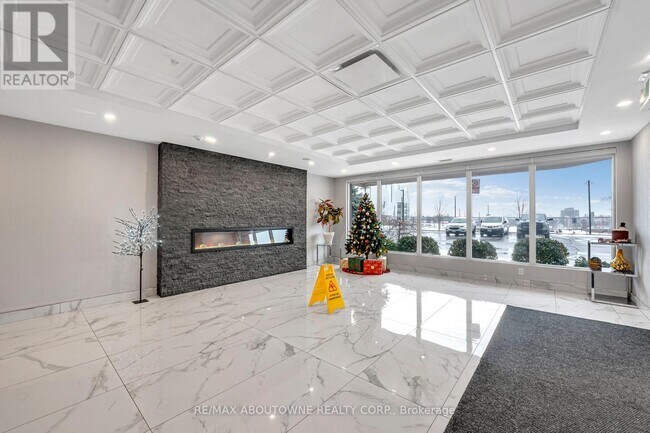 Building Photo - 115 Hillcrest Ave