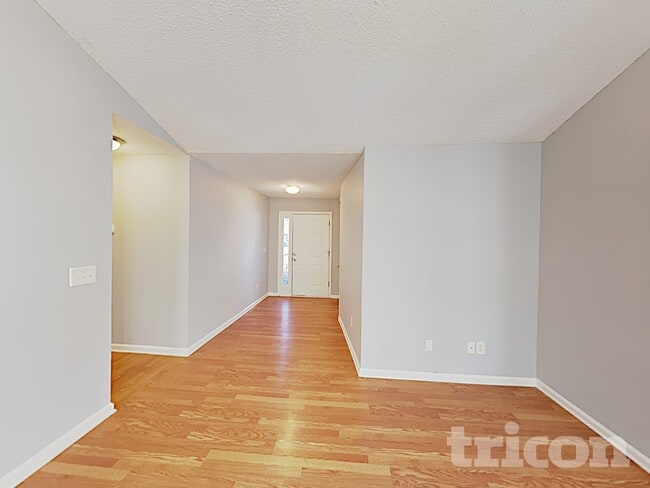 Building Photo - 222 Amelia Creek Way SE