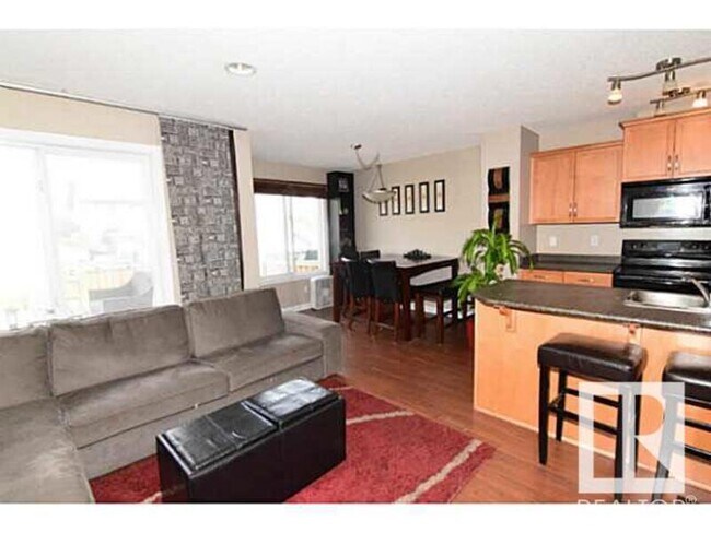 Photo du bâtiment - 1571 Rutherford Rd SW