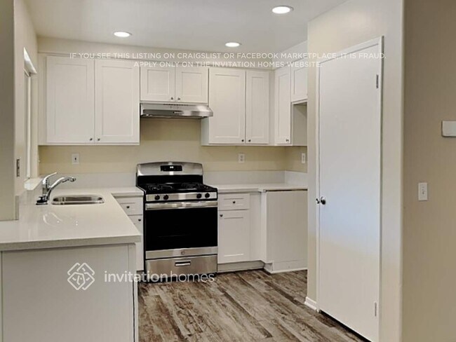 Building Photo - 16389 Orange Blossom Way