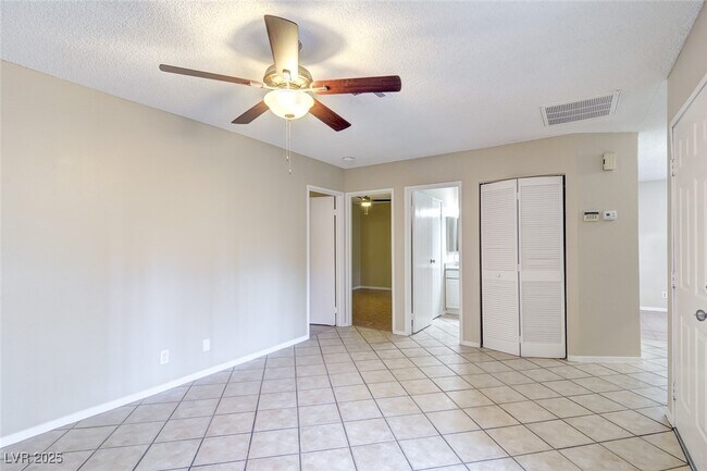 Building Photo - 409 N Lamb Blvd