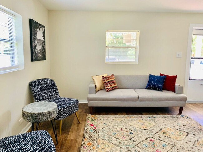 Foto del edificio - 3621 Laurel Ave SW