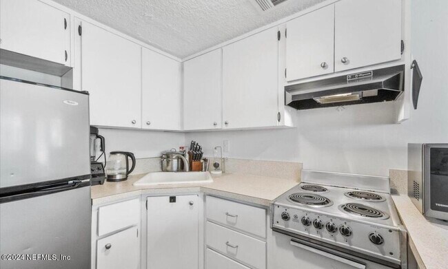 Foto del edificio - 413 1st St S