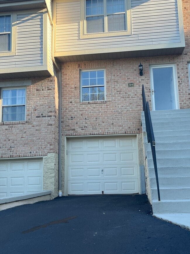 Front view - 304 Berrington Ct