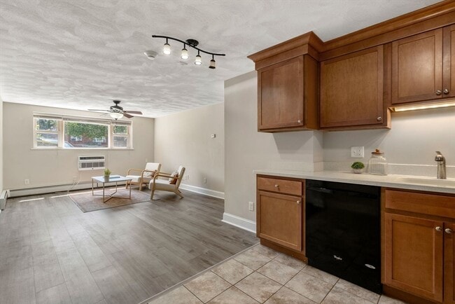 Foto del edificio - 1105 Lexington St