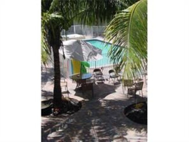 Foto del edificio - 1470 N Dixie Hwy
