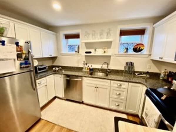 Building Photo - 14 Edgerly Pl