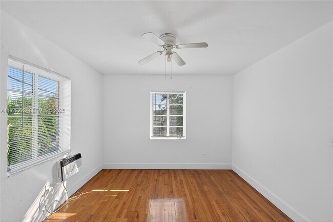 Foto del edificio - 1135 Marseille Dr