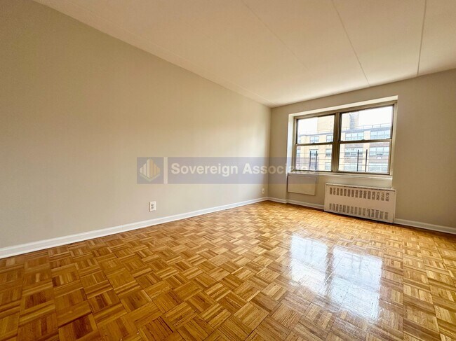 Foto del edificio - 111 North Third Ave