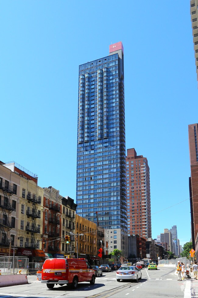 The Waterford Apartments New York, NY