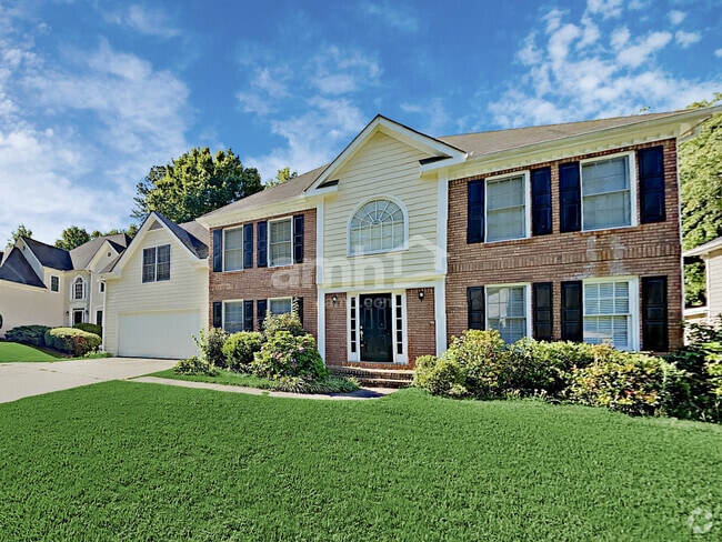 Building Photo - 590 Oxford Crest Ct NW