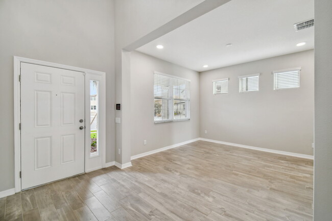 Building Photo - 38190 Shale Stone Ct