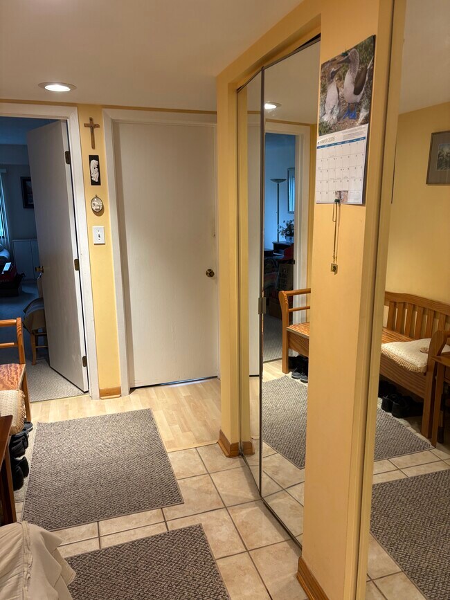 Foto del edificio - 475 Plum Creek Dr